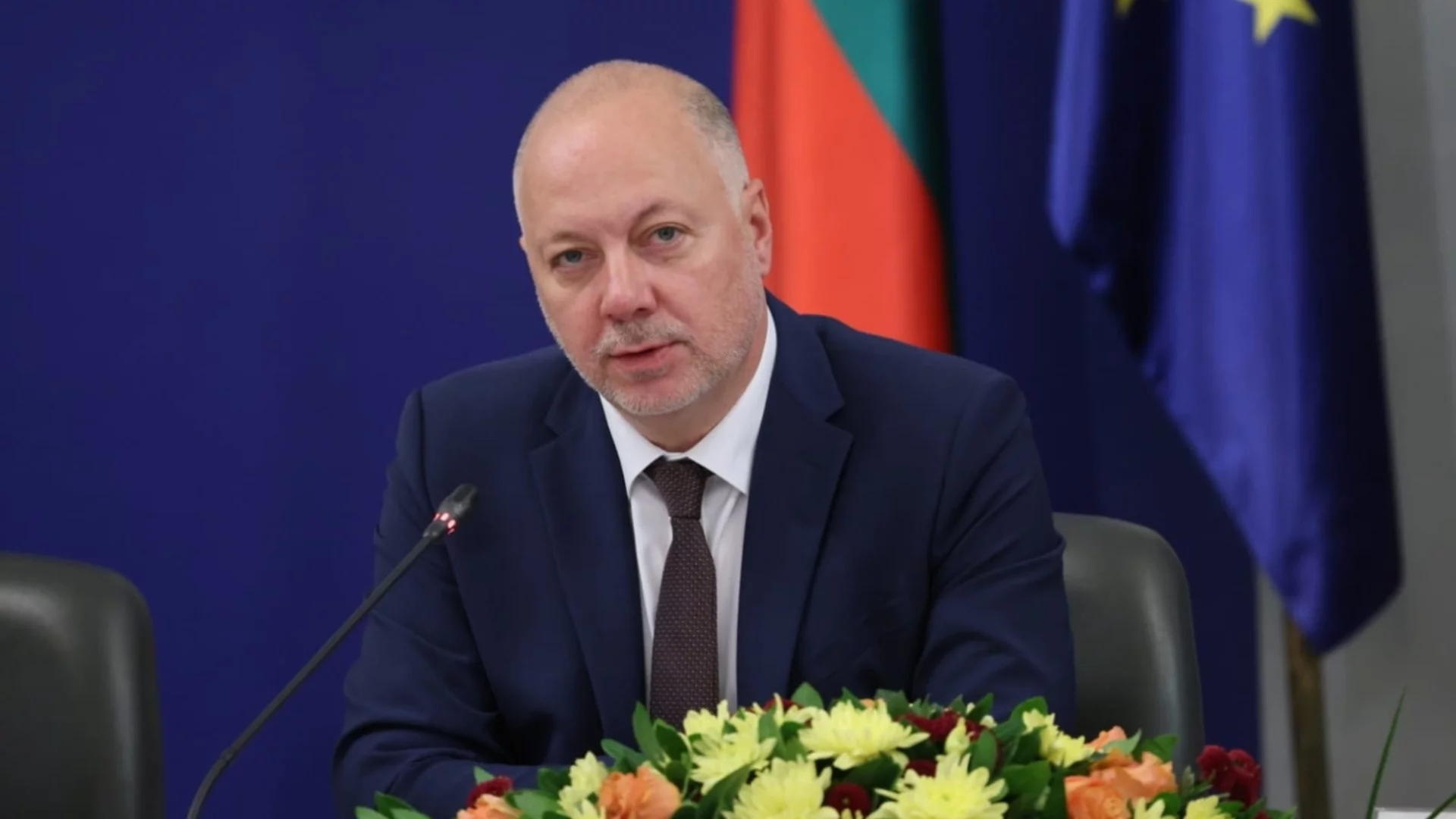 Обмислят увеличаване на добавката за починал съпруг