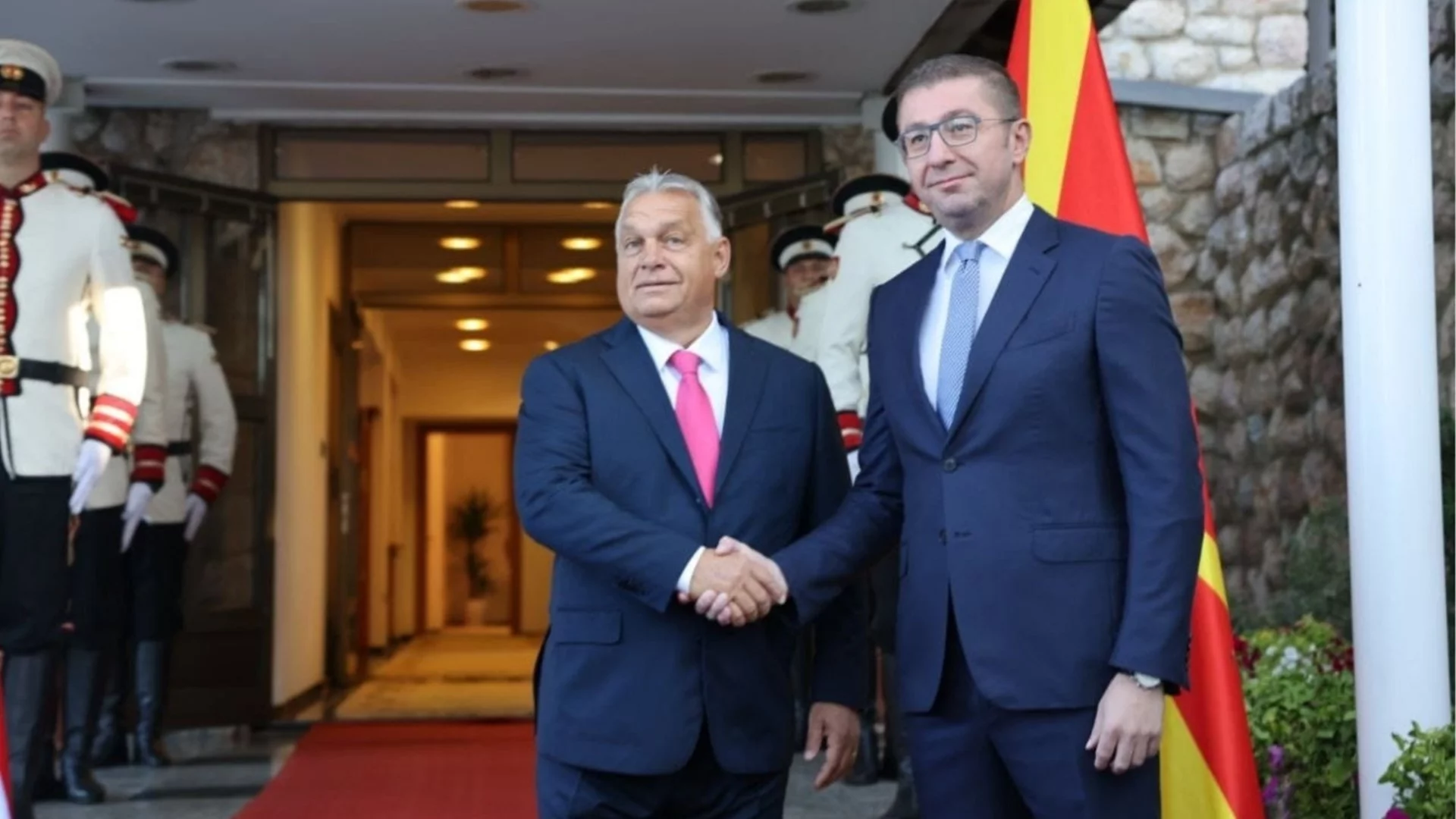 Проблемът "Северна Македония" праща България в лагера на Орбан срещу членството на Украйна в ЕС?
