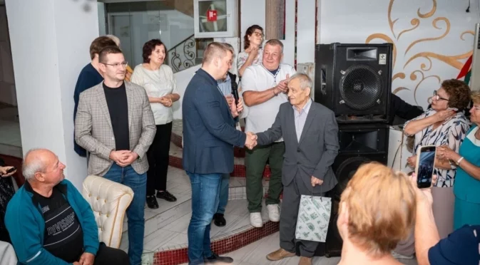 Кметът на Стара Загора към възрастните хора: Съхранете младежкия си дух и посрещайте всички с усмивка 