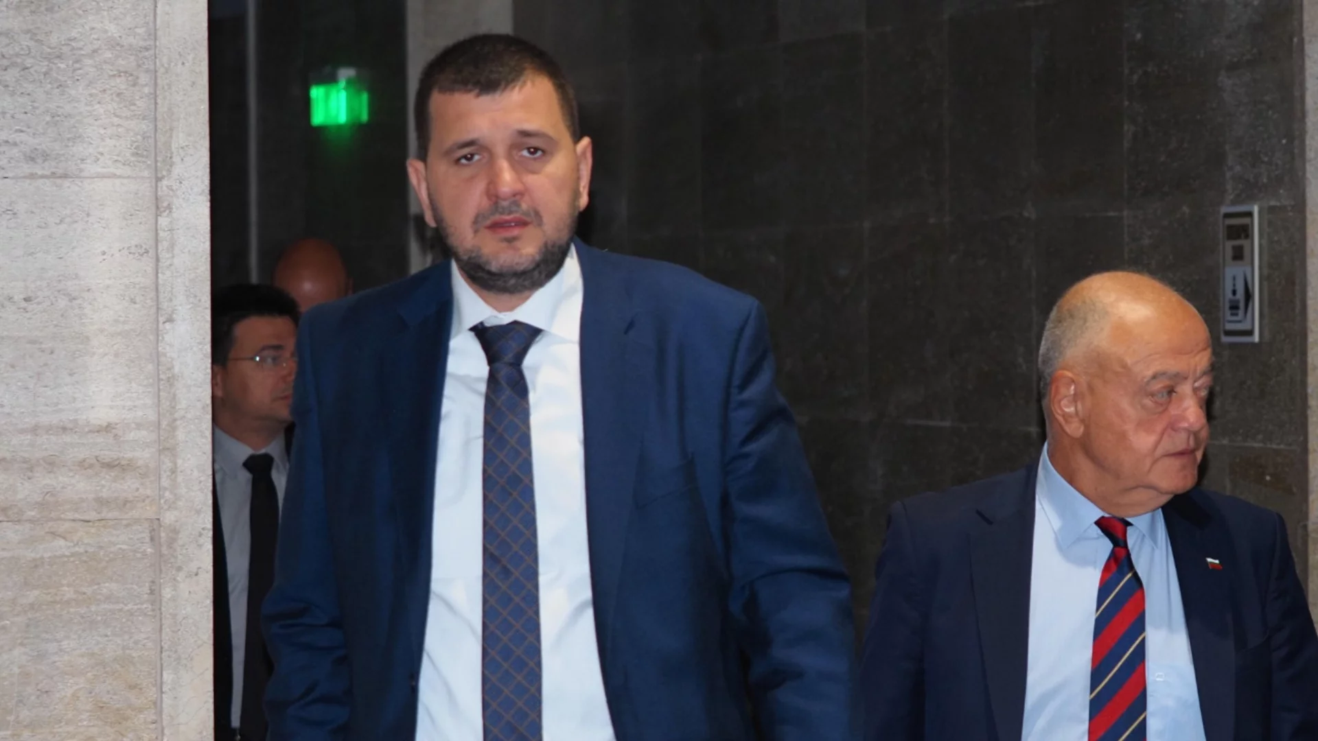 Паркоместата да са като гаражите: ДСБ със законодателна инициатива (ВИДЕО)