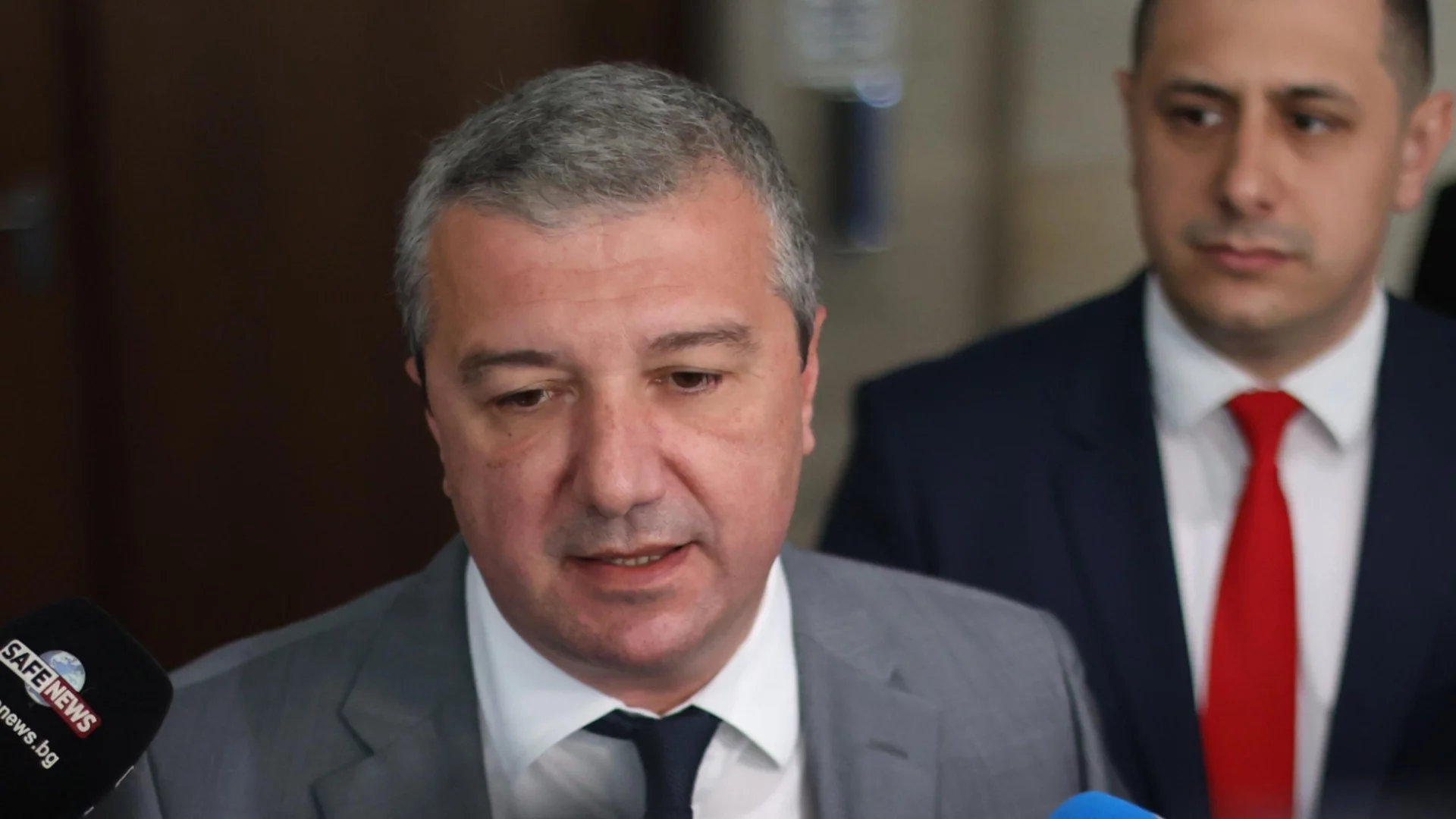 Стойнев: Парламентът трябва да се намеси, когато има блокаж на националната сигурност
