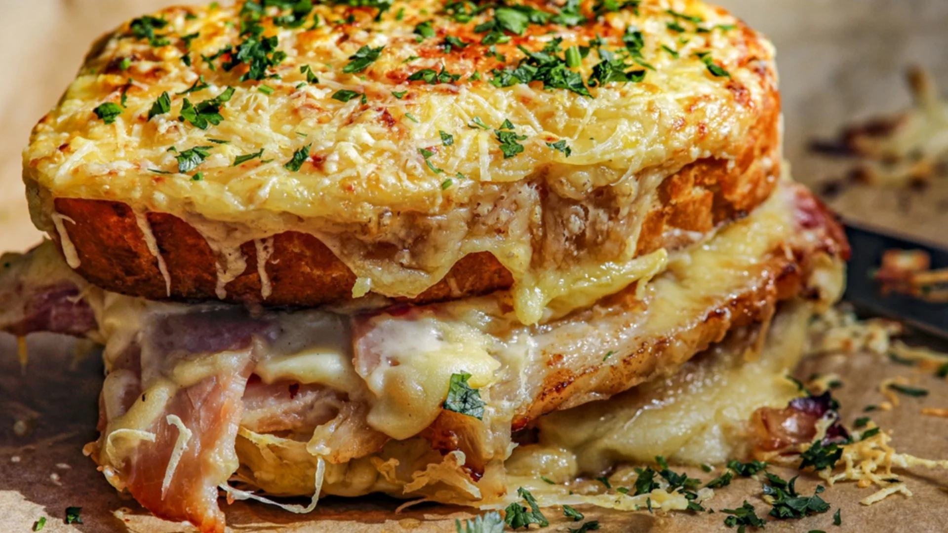 Бърза и вкусна рецепта: Сандвич с яйце на тиган