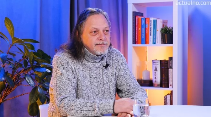 Алгафари след разговорите си с Пеевски: Не ме пишете независим анализатор