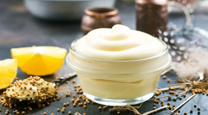 Бърза кремообразна майонеза – без олио, без соя и без компромис с вкуса