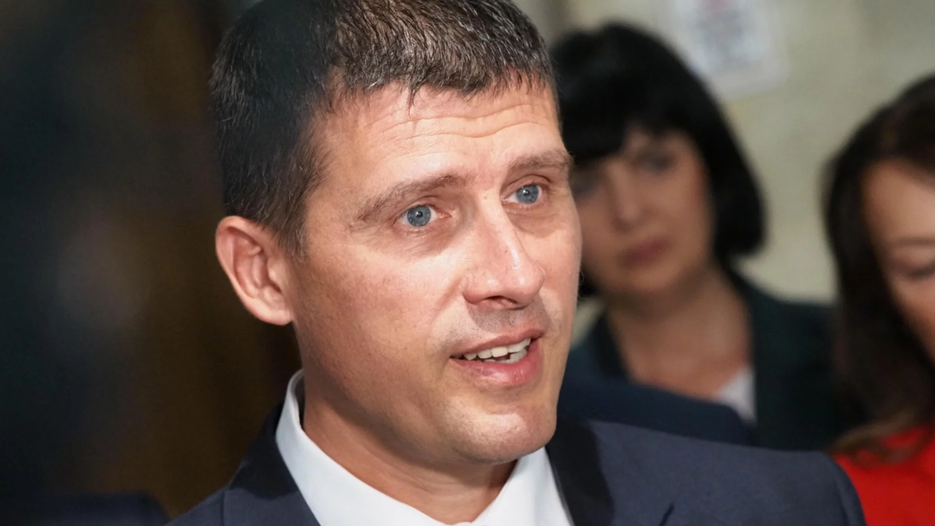 Ивелин Михайлов бил извикан в централата на ГЕРБ през 2023, заради сръбската премиерша