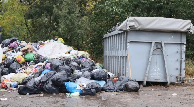 Кой е виновен за кризата с боклука в София? Анкетата на Actualno.com 