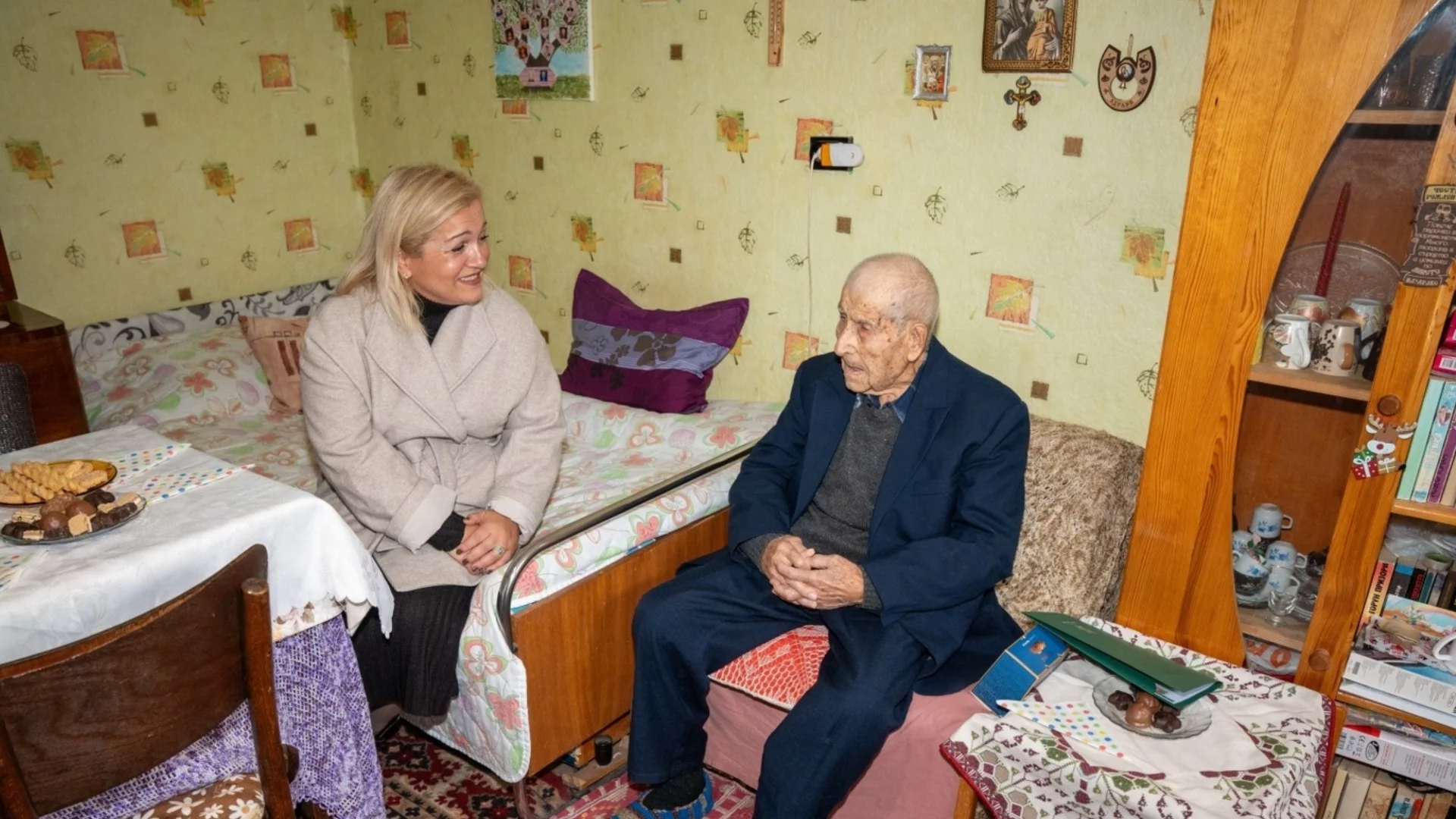 Дядо Петко от село Михайлово на 102-рия си рожден ден: Много живот ми бил даден, още от царското време 