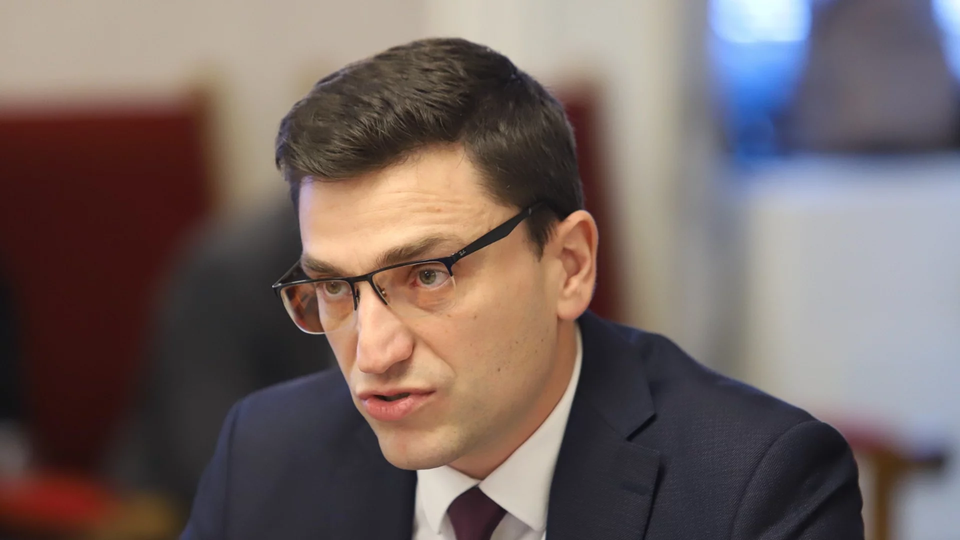 Сабрутев: Владислав Горанов призна, че дефицитът ще е 8% догодина