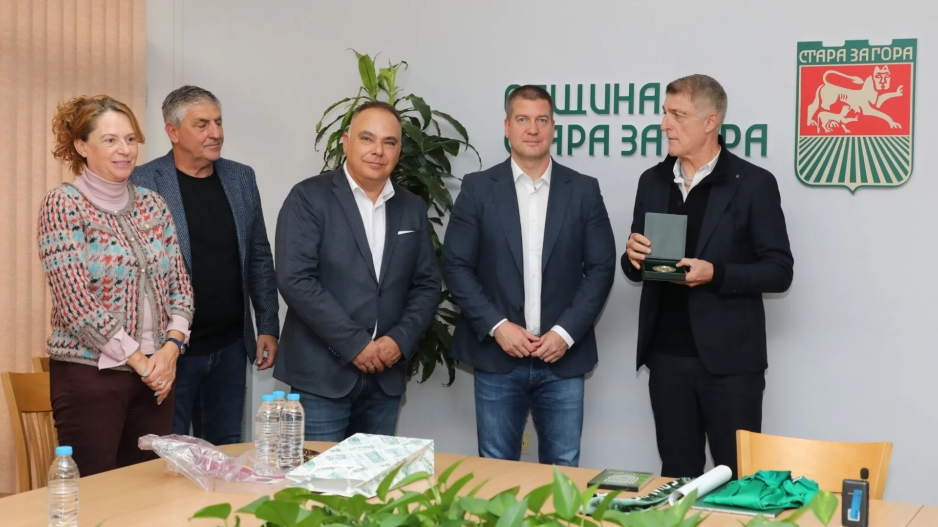 Община Стара Загора посрещна легендарния италиански футболист Джанлука Палиука