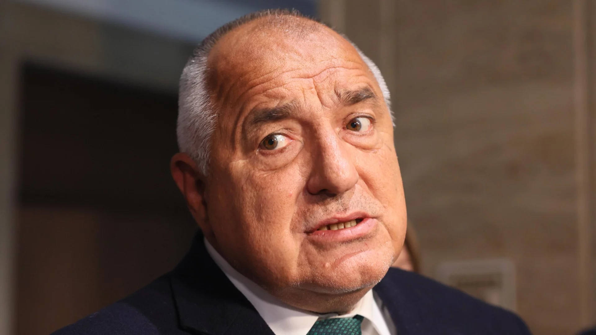 Браво на ГЕРБ: За два дни - две димки. Сами си пускат тъпотии и си ги оттеглят, но разсейват от други неща