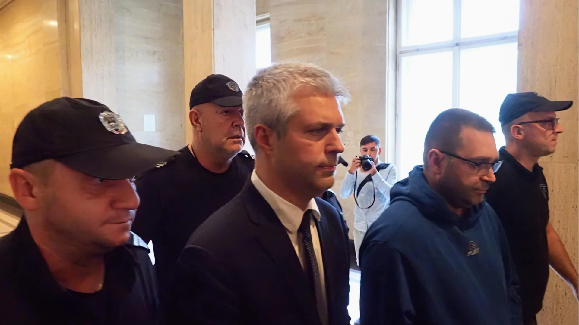 Съдът остави кмета на Варна Благомир Коцев в ареста