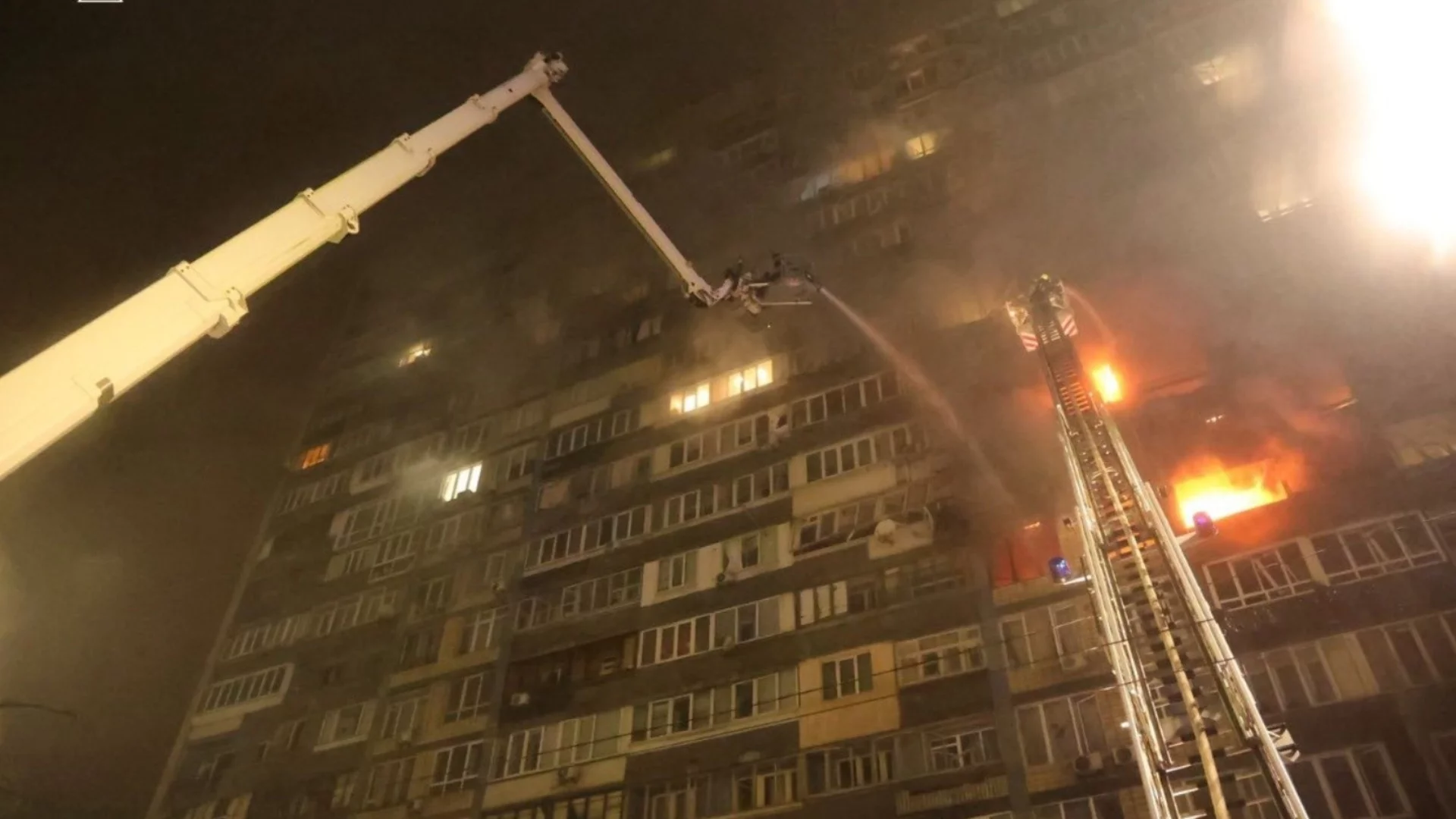 Русия подпали Киев, Запорожие и Днипро, загуби изтребител МиГ-31, изстрелващ ракети "Кинжал" (ВИДЕО)