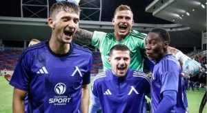 "Ученикът", който изкарва само 5 и 6, но Веласкес го "изгони от час"