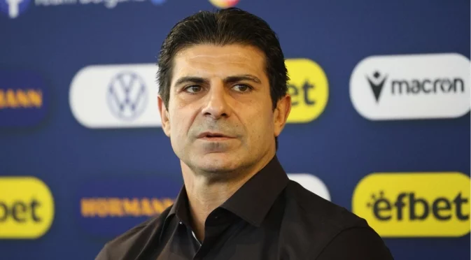 Из среднощните размисли на един президент на БФС: Сън не хвана Гонзо след резила от Турция