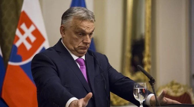 "Европа плаща, украинците се бият": Орбан щял да спре "военния план" на ЕС с национална петиция