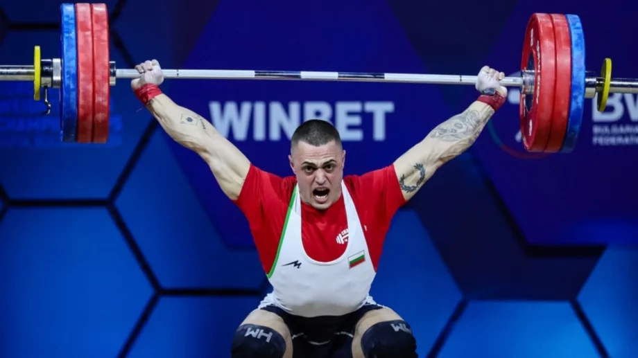 Ще продължи ли да се състезава за България? Карлос Насар с притеснителен отговор