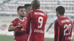 Дефанзивен халф със 129 мача за ЦСКА се завърна в Първа лига!