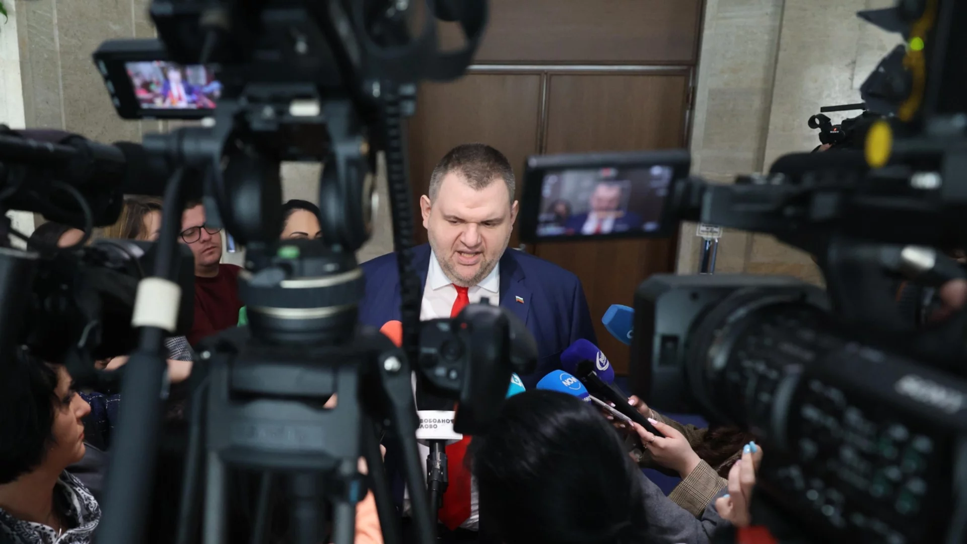 На живо от олигархата: От Пазарджик до големите избори 