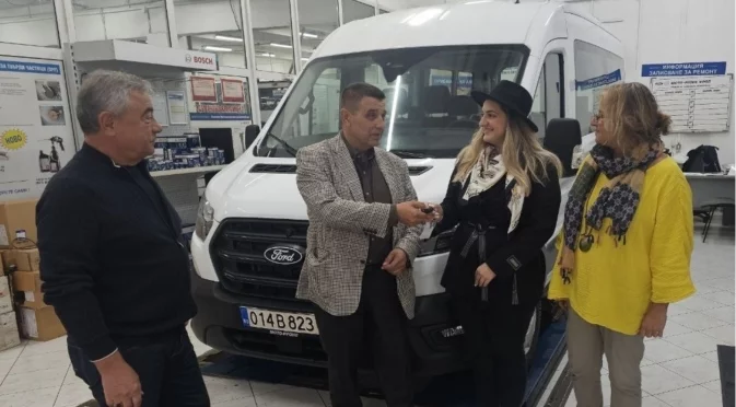 Община Русе осигури нов специализиран микробус за ЦНСТ „Вяра“