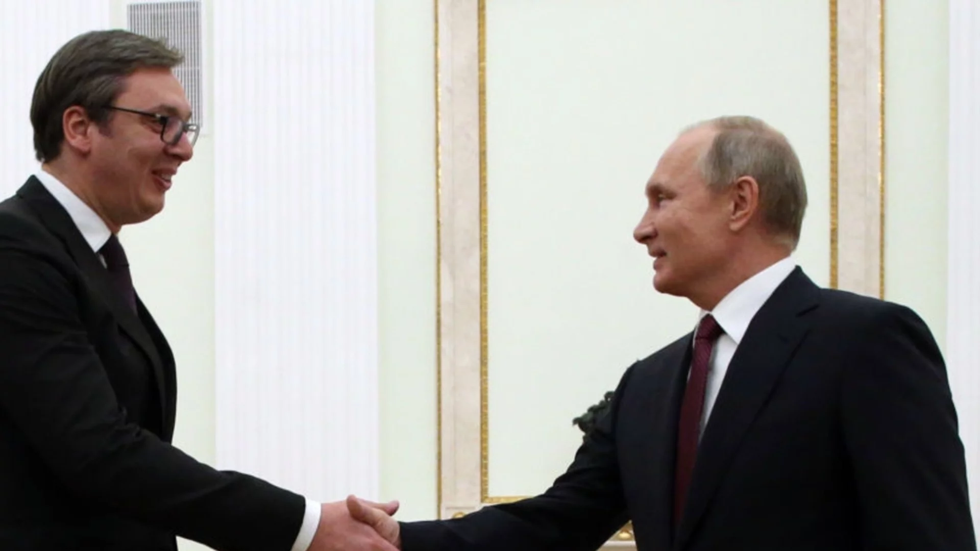 Сърбия иска да купи руския дял в НИС, но планът на Кремъл е друг