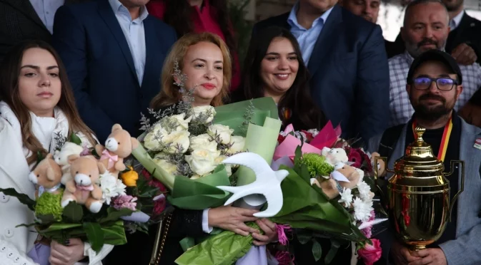 Достойно! Българските "кралици" са четвърти на Европейското по шахмат