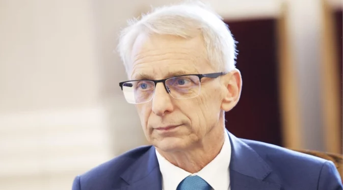 Николай Денков: Нестабилността идва от мафиотските групи в България