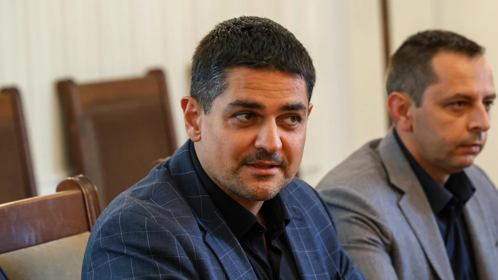 Ако Борисов не се върне, ще го обяви Дани Митов за издирване