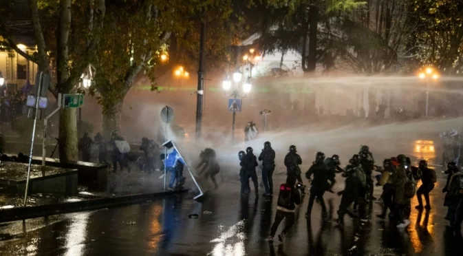 Участваш в протестите срещу властта в Грузия - глобяват те, дори да си външен министър от ЕС
