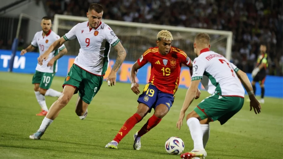 Пише се "Испания", чете се "разгром и безсилие": Те ни вкарват 15, ние връщаме - 1...