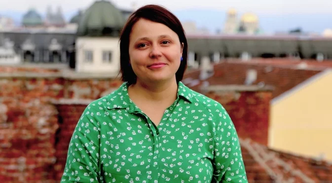 Яна Алексиева, „Асоциация Родители“: Нека да учим децата на отговорност и в онлайн света, а не да ги отказваме от него