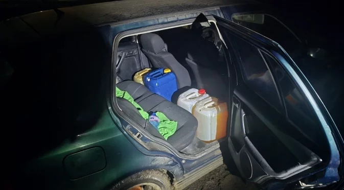 Огромна кражба: Източиха 240 л гориво от камион