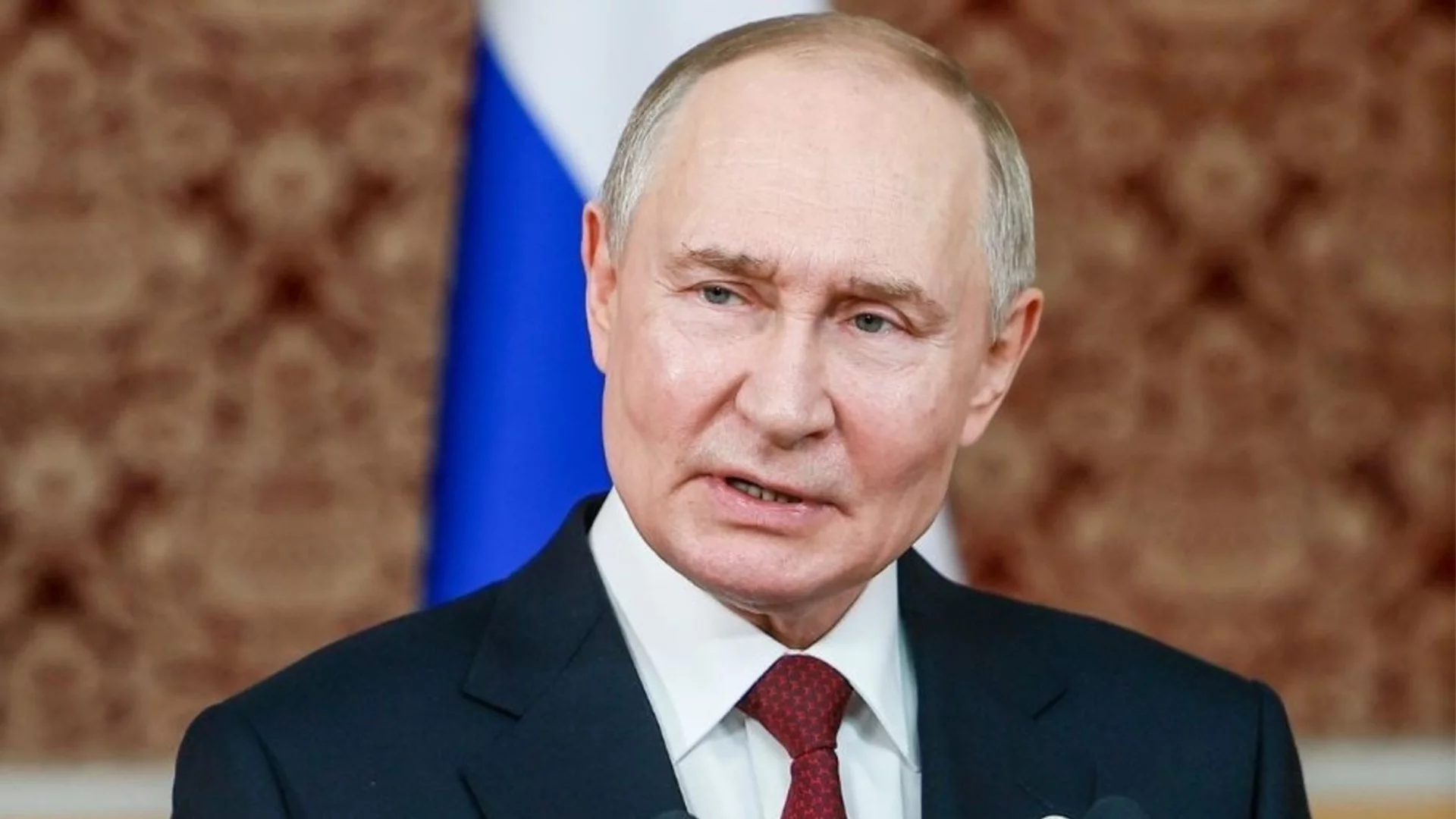 Ще мине ли Путин през България за срещата с Тръмп?