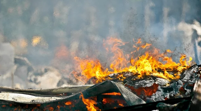 Силна експлозия в Букурещ, има жертви и пострадали (ВИДЕО)