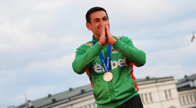 Прецедент в историята! Бленджини и националите по волейбол обраха наградите за месец септември по невиждан начин