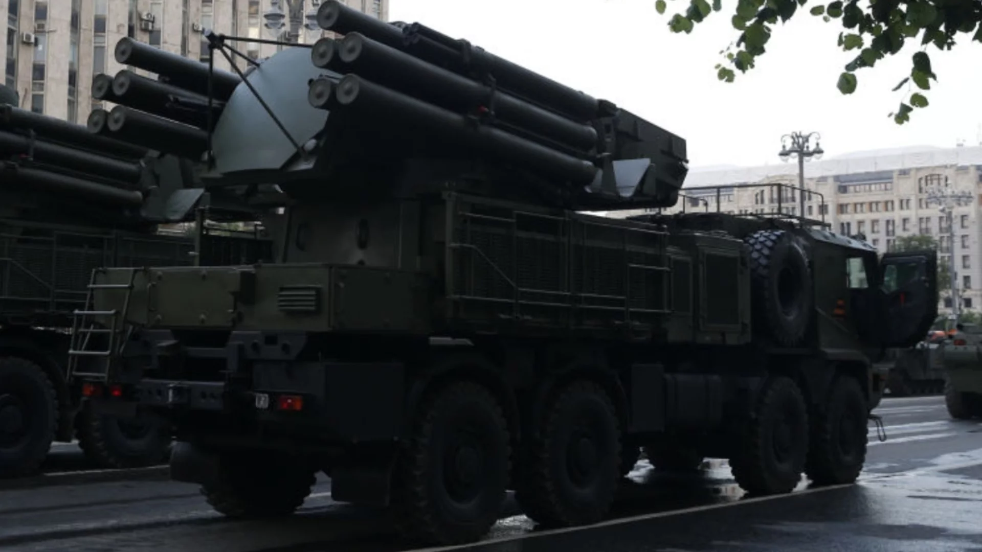 Отломка от руска ракета уцели автобус в Московска област (СНИМКИ)