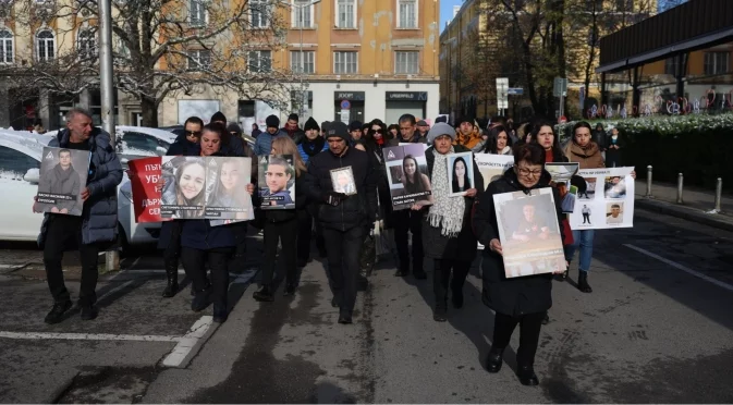 Манипулирана автоекспертиза? Вещото лице по делото "Сияна" се скри, изплуваха нови твърдения за зависимости (ВИДЕО)