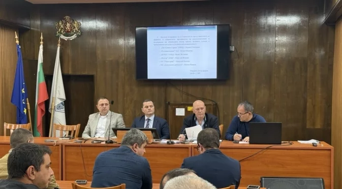 Общинският щаб за защита при бедствия в Русе обсъди подготовката за зимата