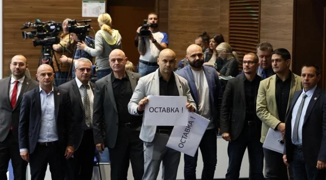 МЕЧ искат оставката на кабинета, прогнозират тежки месеци с цените на горивата