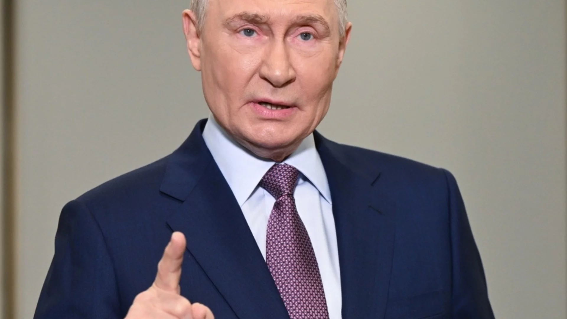 Путин се похвали с успешното изпитание на "уникална ракета, каквато никой в света няма"