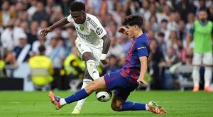 ВИДЕО: Винисиус мина всякакви граници - вижте абсолютното безумие, което сътвори в Ел Класико