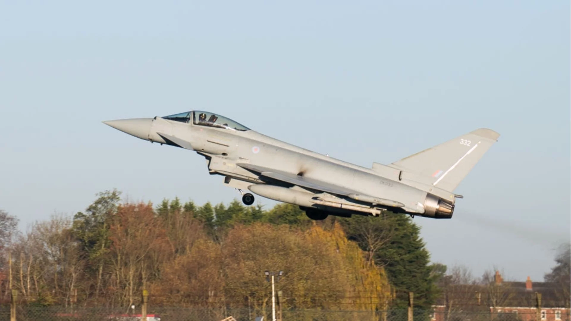 "Ясен сигнал към Путин": Великобритания продава на Турция 20 изтребителя Eurofighter Typhoon (ВИДЕО)