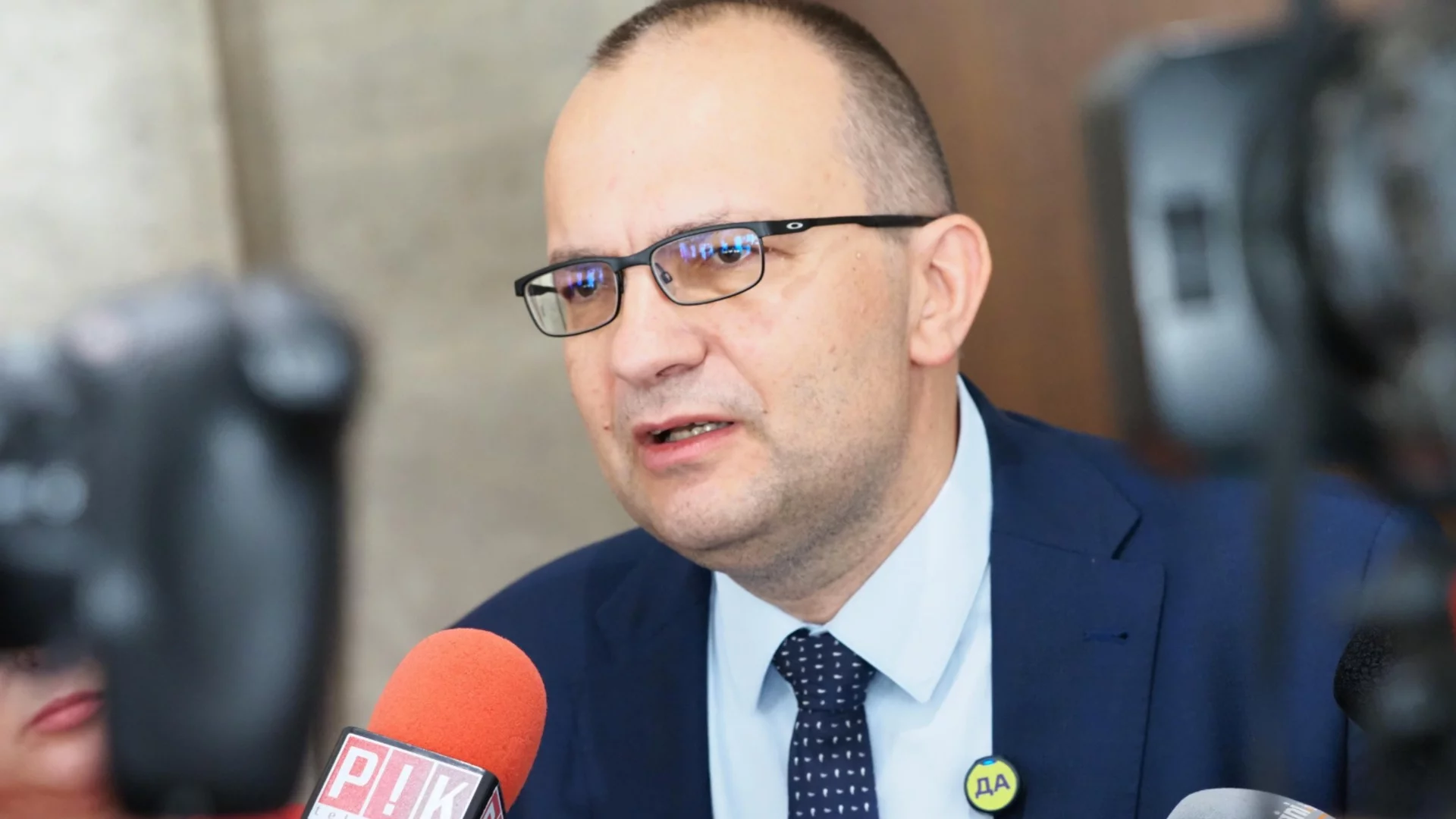 Борисов да каже за кръговете и кръгчетата: Мартин Димитров с притеснения