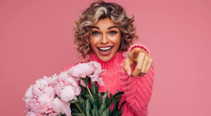 Кой има имен ден днес, 28 октомври 2025 г. Честито!