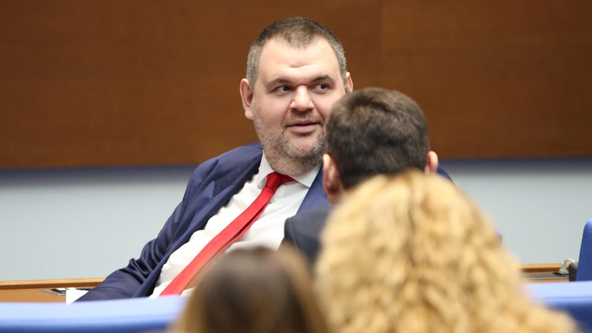 По закон такива като Пеевски да не заемат държавни, общински и политически постове: Идея на "Възраждане"