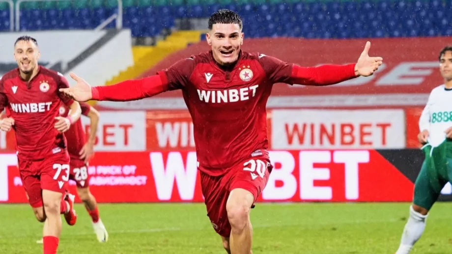 602 дни феновете на ЦСКА чакаха нещо подобно... и определено си заслужаваше!  