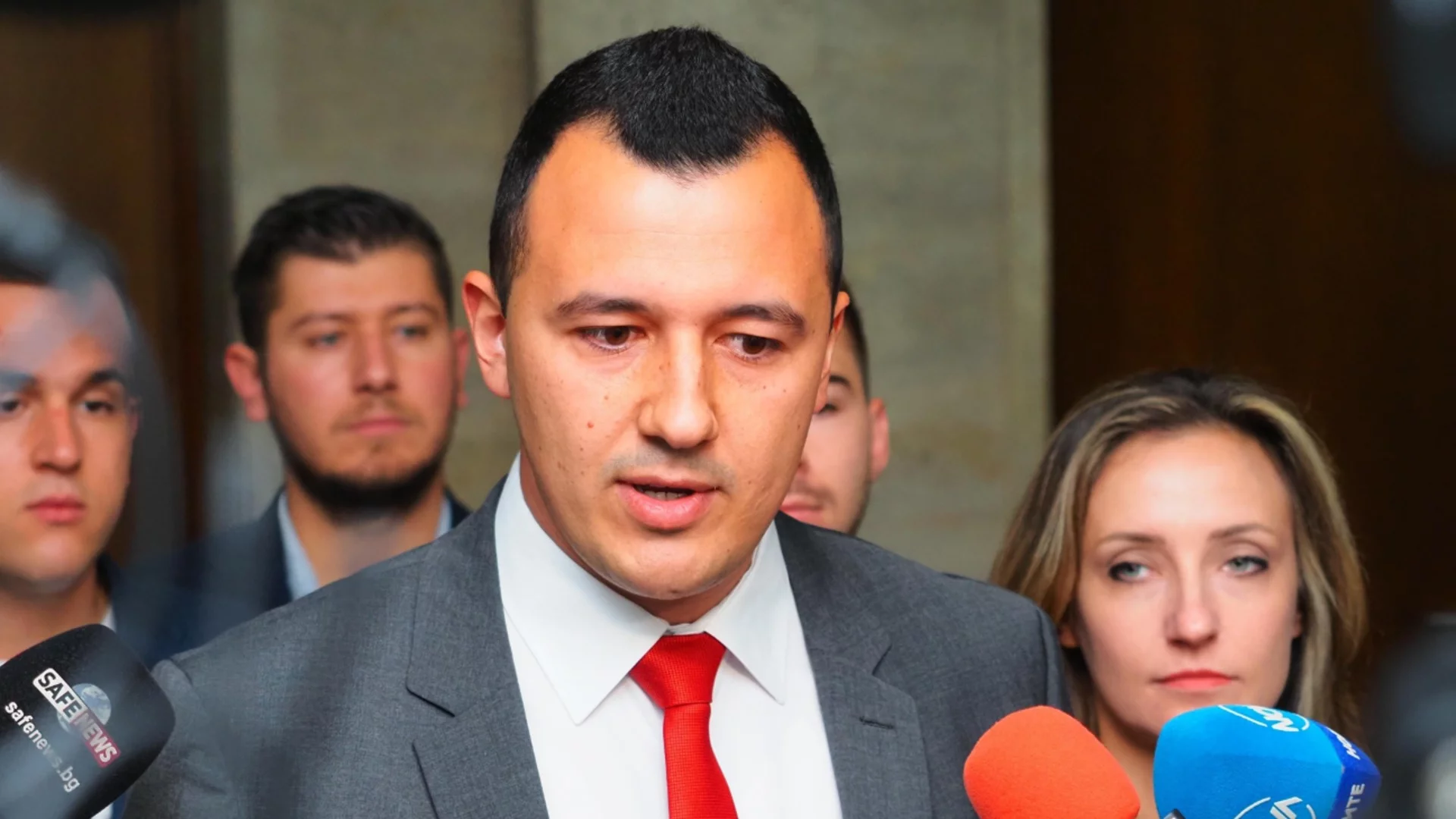 Депутат от БСП не харесва ротацията, говори за "емоционален изблик" на Борисов
