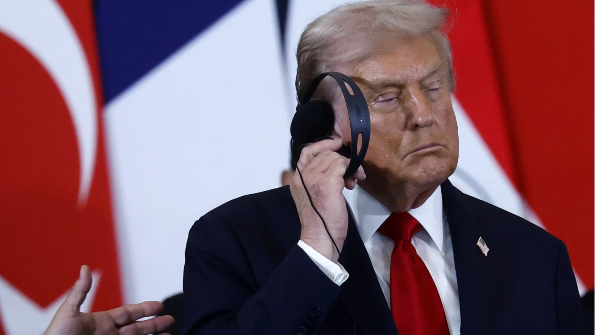 10 награди за Тръмп, докато си чака Нобела