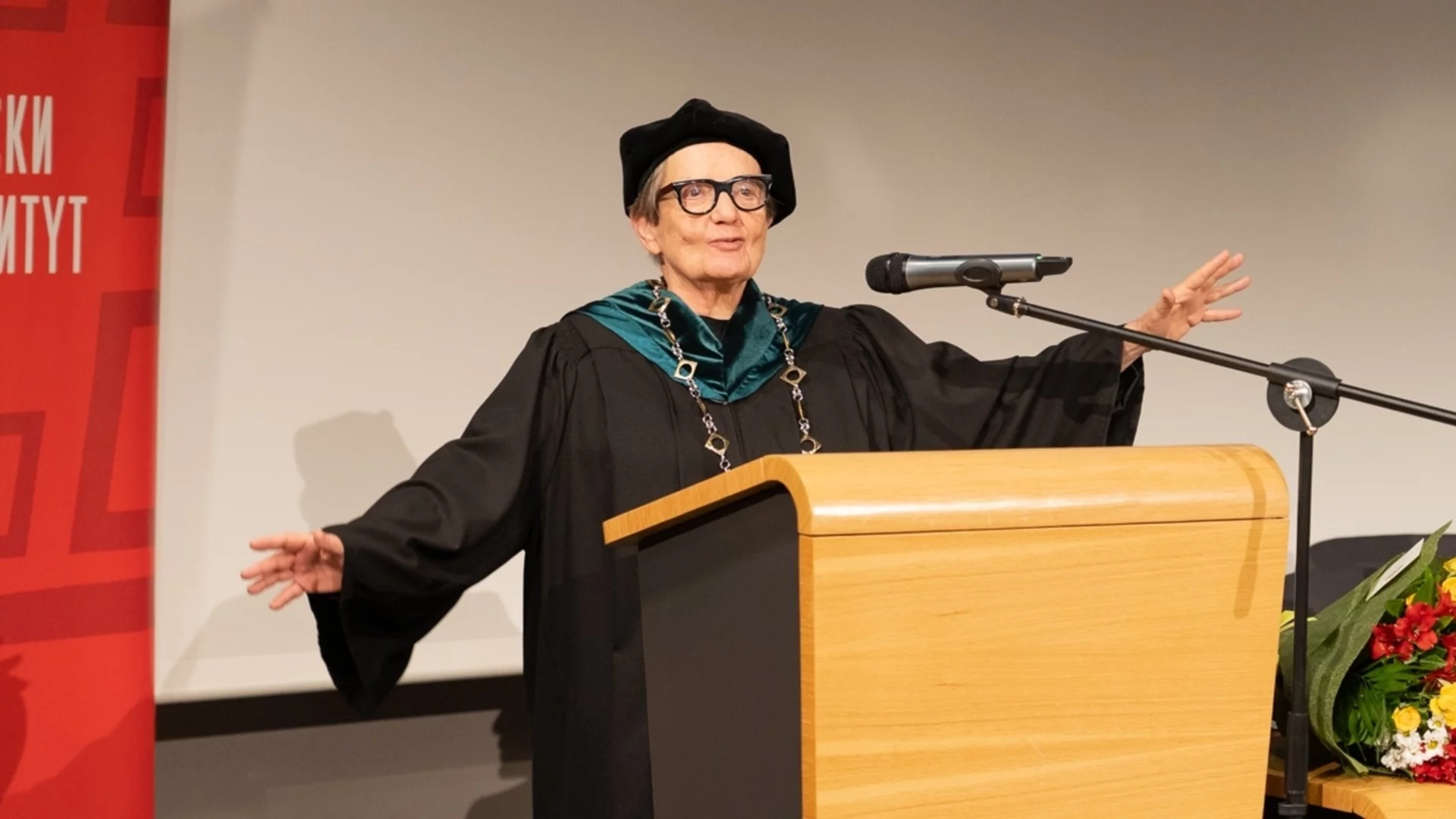 НАТФИЗ удостои Агнешка Холанд с почетното звание Doctor Honoris Causa