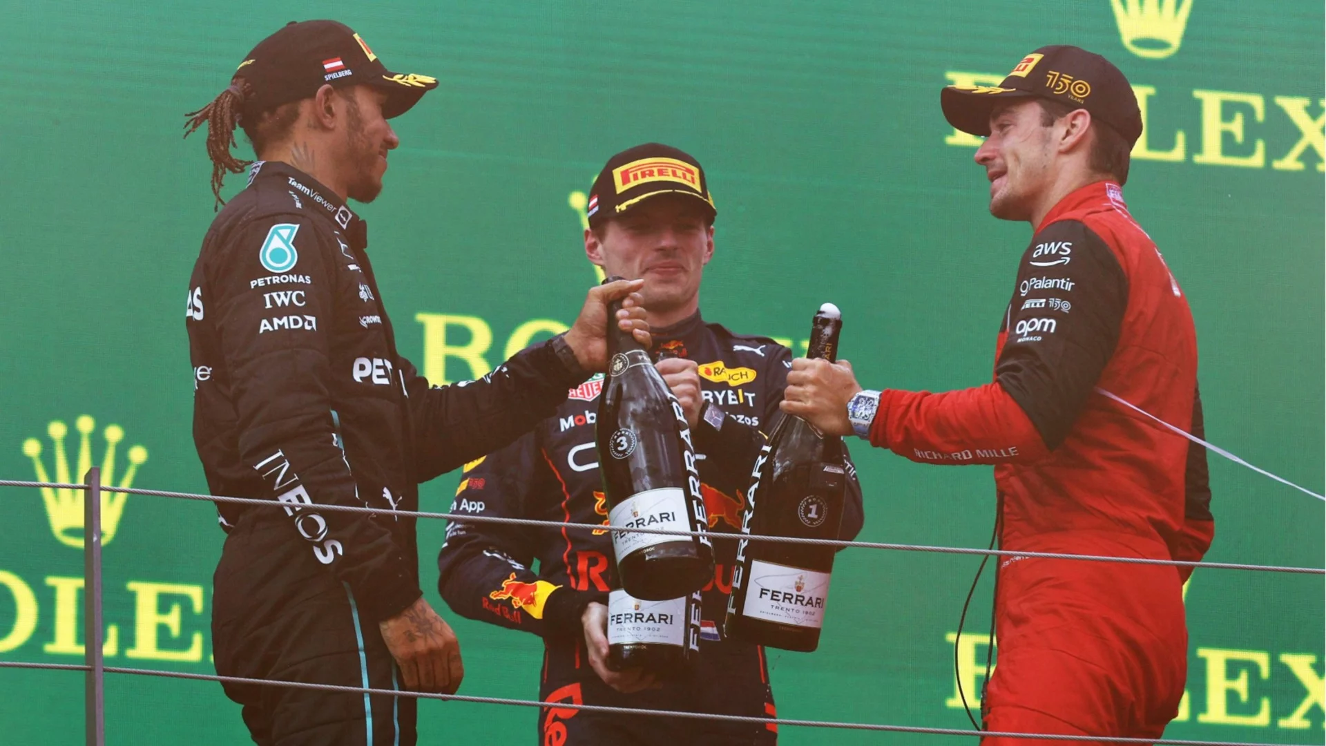 "Двойни стандарти"?! Люис Хамилтън бързо забрави как се измъкна от жестоко наказание от ФИА