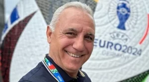 ВИЦ НА ДЕНЯ: Христо Стоичков пътува със скъпа лимузина към...